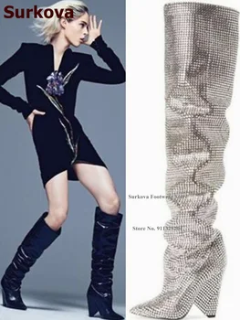 Surkova Konik Topuk Bling Bling Kristal Diz Çizmeler Sivri Burun Pırıltılı Rhinestone Elbise Ayakkabı Başak Topuk Pilili Çizmeler