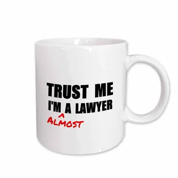 Komik Güven Bana ben Neredeyse bir Avukat Kahve çay bardağı Kupalar Yenilik Kupa Hediye Ön yasalar Hukuk Öğrencileri Şaka Mizah Doğum Günü Noel Hediyesi