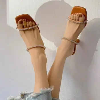 Kristal Yeni Marka Kadın Terlik Yaz Açık Sandalet Flip Flop Üzerinde Kayma Bayanlar Ince Yüksek Topuklu Slaytlar Zarif Kadın Ayakkabı