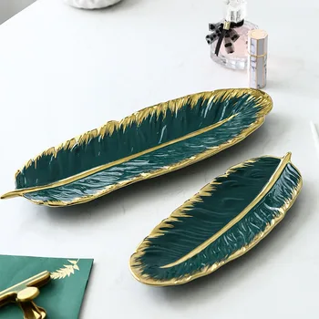 1 Adet İskandinav Tarzı Yeşil Muz Yaprağı Şekli Seramik Tepsiler Altın Porselen Tatlı Takı Tabak Çanak Yemek Masa Dekor için