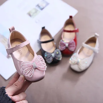 2022 Bahar Bebek Kız Ayakkabı Güzel Örgü Kristal Yay Rugan Prenses dans ayakkabısı Düz Renk Çocuklar Rahat Çocuk Daireler