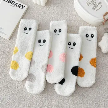 Uyku Çorap Noktası Büyük Göz Kalınlaşmış Kış Orta Tüp Çorap Mercan Kadife Çorap Gülümseme Yüz Çorap Kadın Çorap