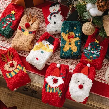 Noel Çorap Kadın Yeni Yıl Hediyeleri Mercan Kadife Çorap Kalınlaşmış Sıcaklık Noel Uyku Çorap Karikatür Yarım Kadife Kat Çorap