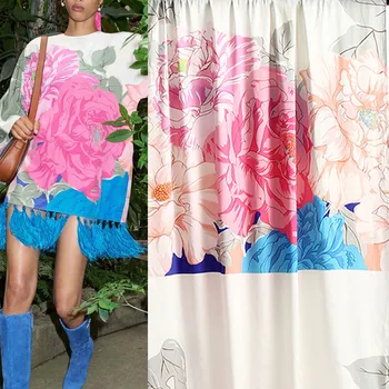 100x145cm Moda Büyük Pembe Şakayık Çiçek Baskılı Taklit İpek Saten Kumaş Kadın Elbise Bluz Pantolon DIY Kumaş Dikiş Malzemesi