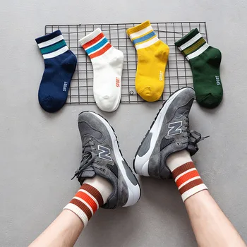 Çorap erkekler ve kadınlar için sonbahar ve kış yeni basketbol çorapları Kore Dongdaemun trend çizgili çiftler çorap yüksek kauçuk çorap